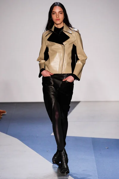 Look 34